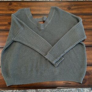 Women’s pull over sweater